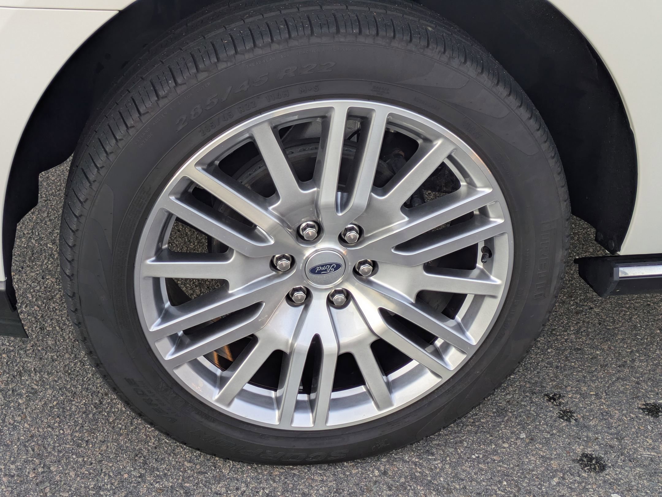 Certified 2024 Ford Expedition Limited image 11