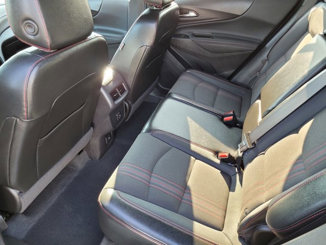 Used 2023 Chevrolet Equinox RS image 11