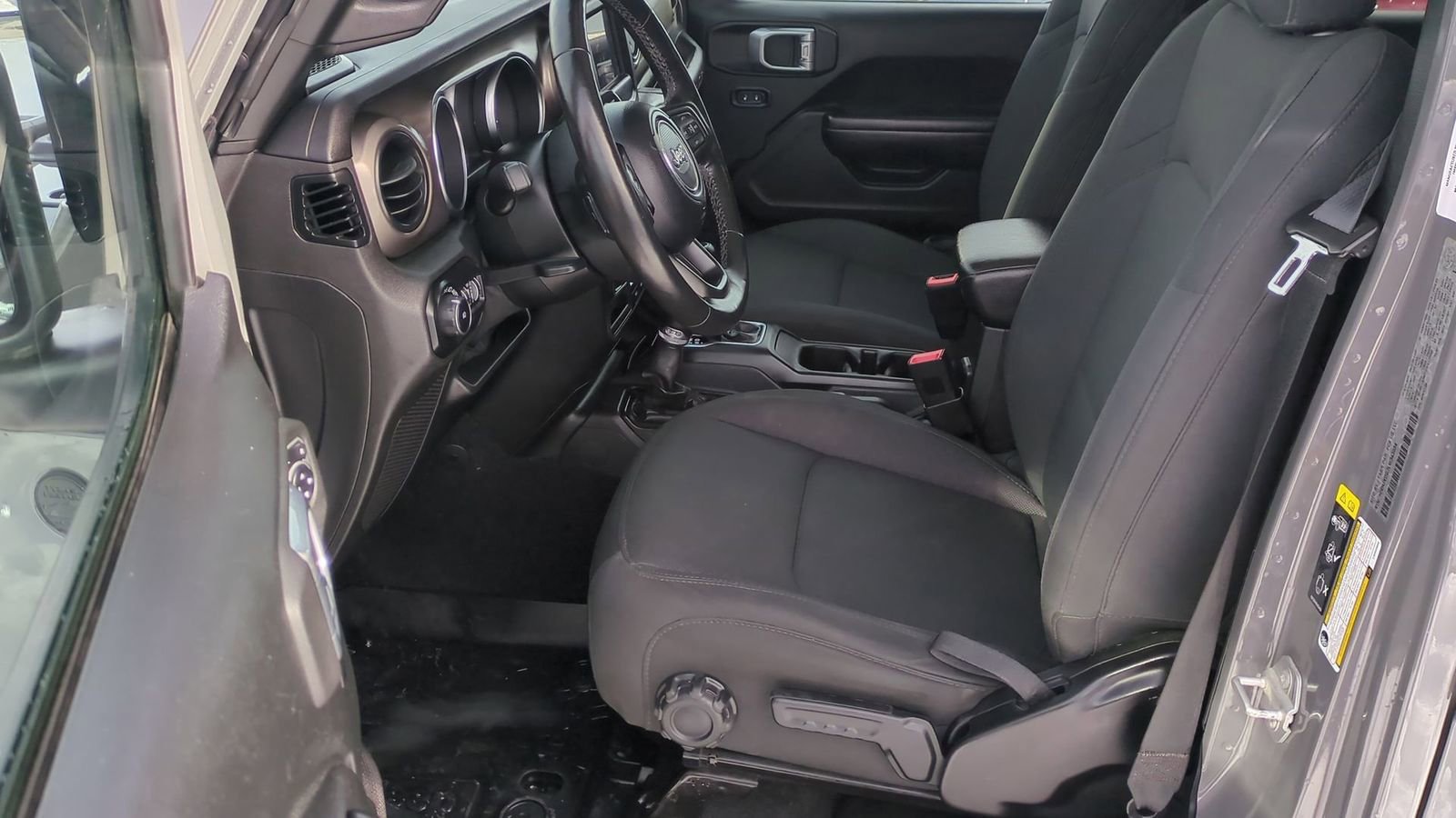 Used 2020 Jeep Wrangler Unlimited Sport image 18