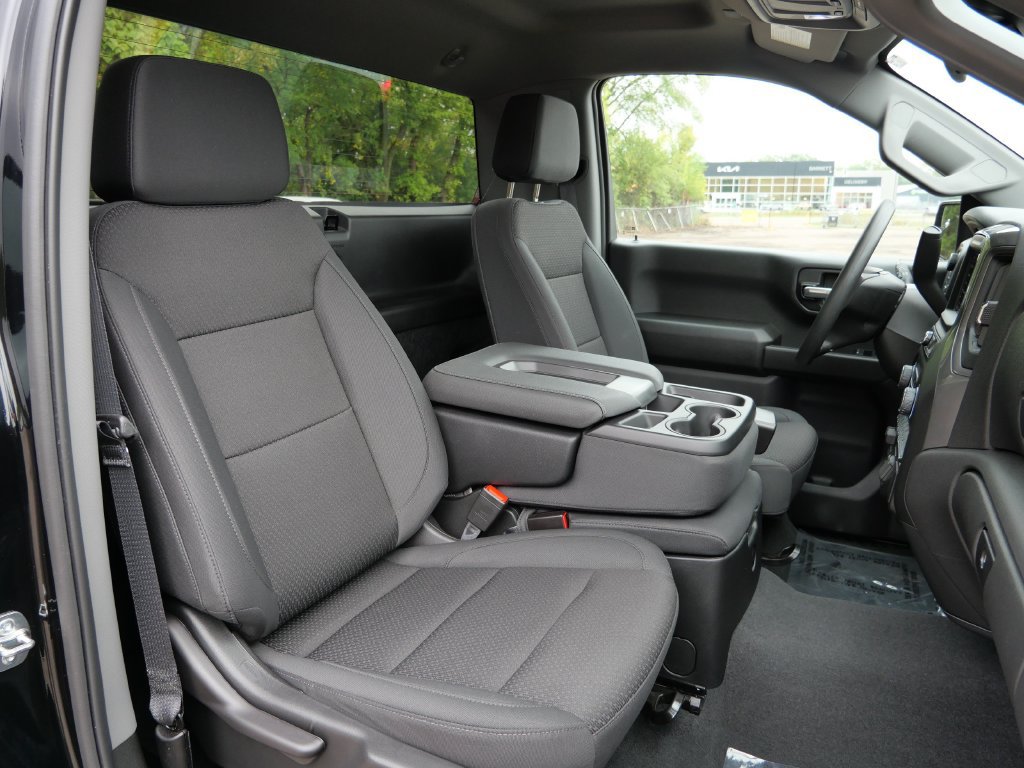 Used 2026 Chevrolet Silverado 1500 W/T w/ WT Value Package AWD/4WD image 13