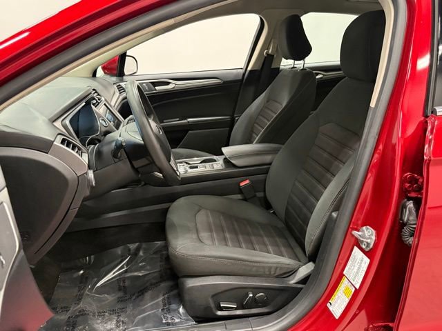 Certified 2020 Ford Fusion SE FWD image 14