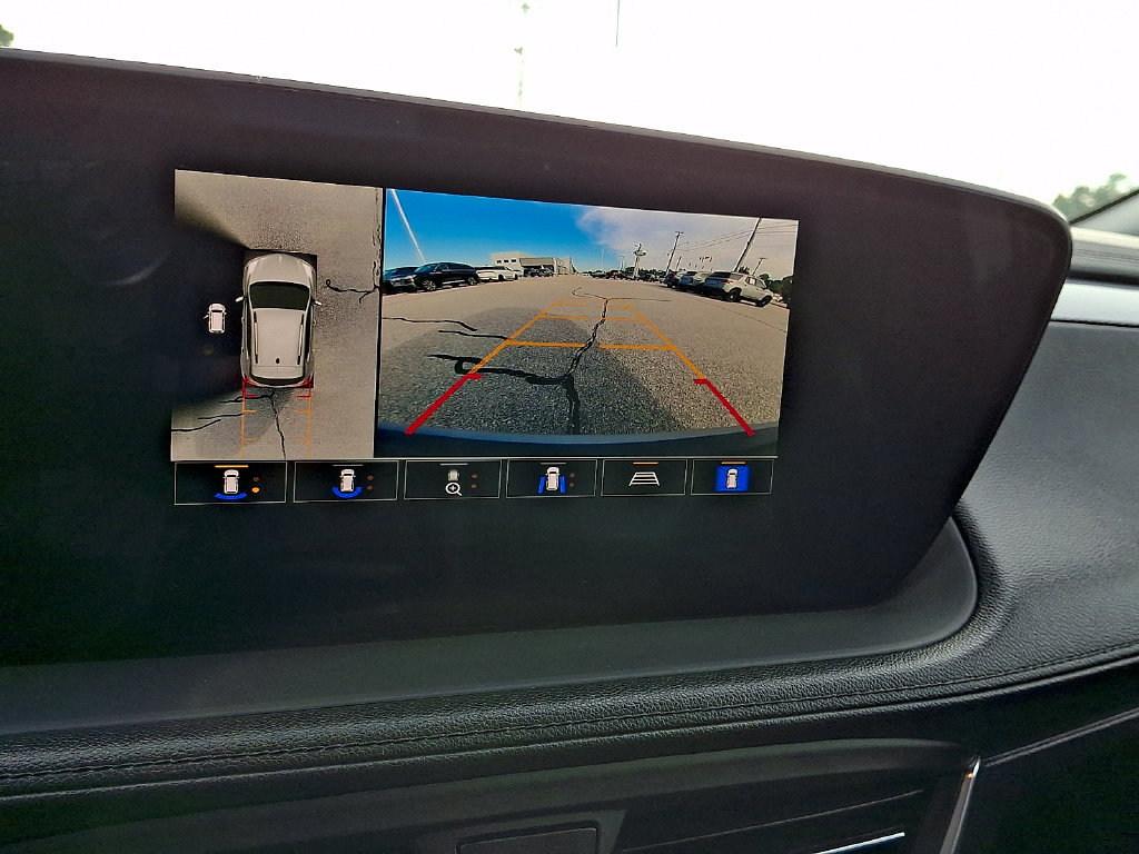 Used 2024 Buick Encore GX Preferred w/ Advanced Technology Package FWD image 17