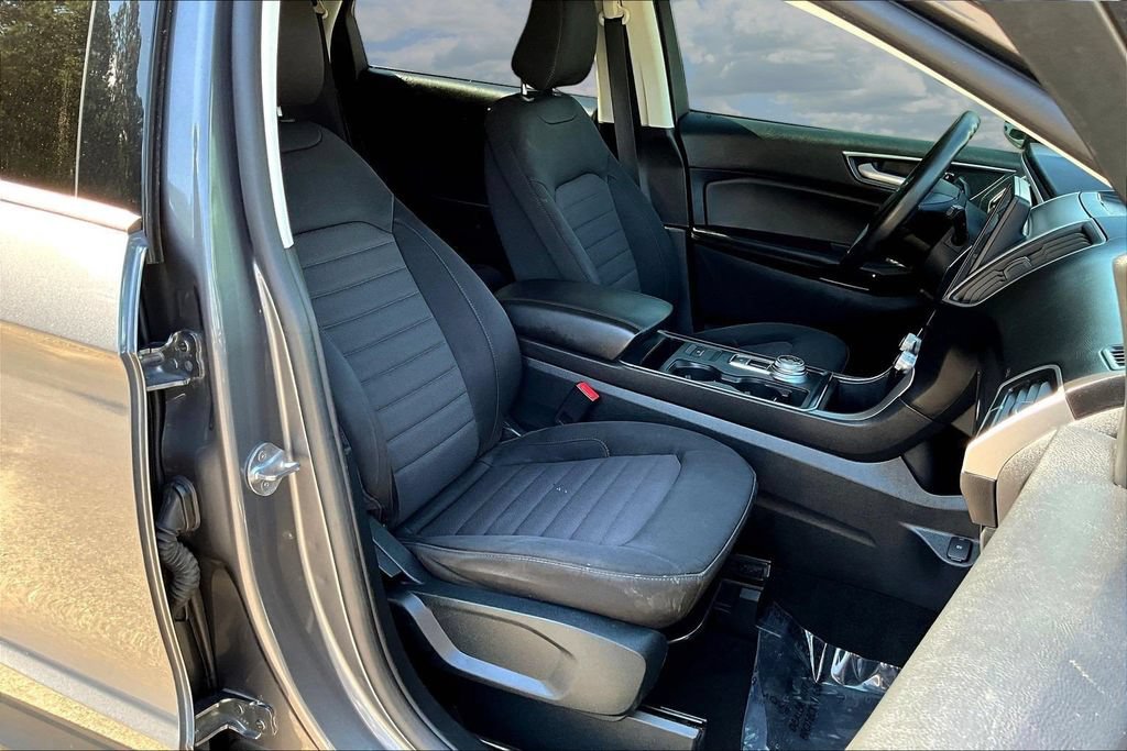 Certified 2021 Ford Edge SE FWD image 31