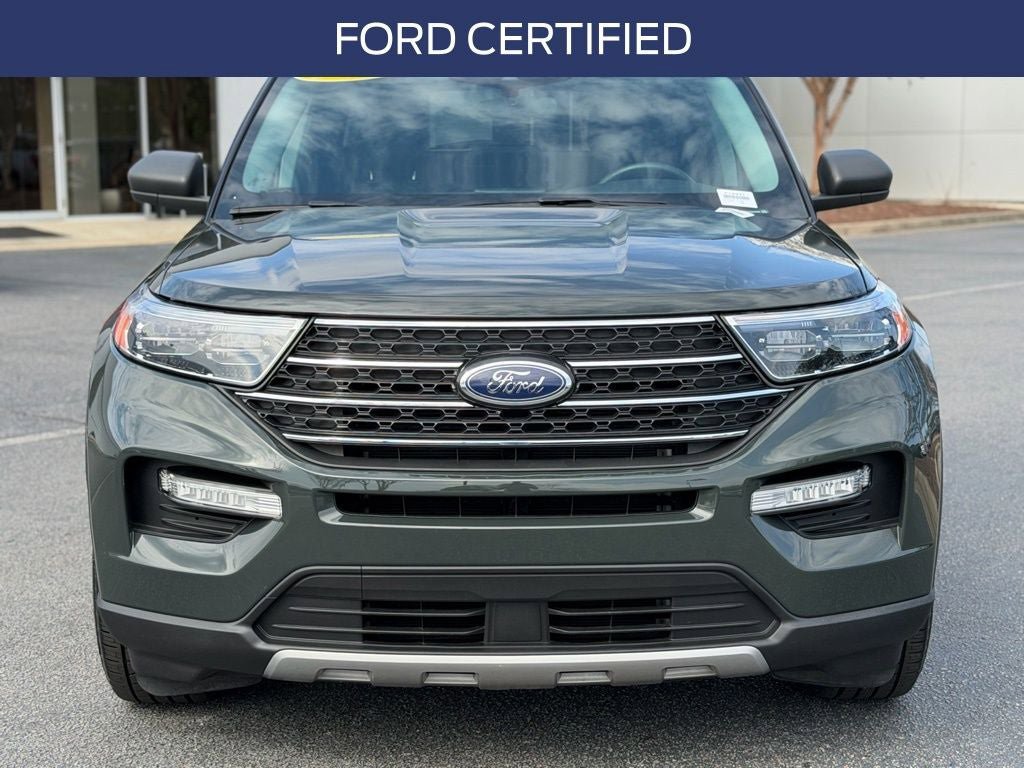 Certified 2023 Ford Explorer XLT w/ Equipment Group 202A RWD image 3