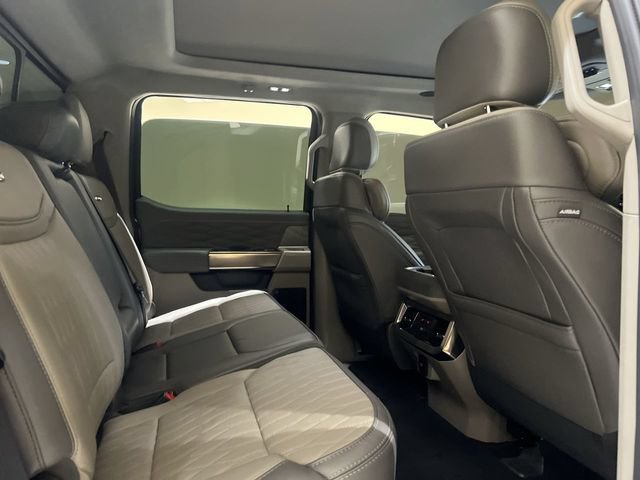 Certified 2025 Ford F250 Platinum w/ Platinum Plus Package AWD/4WD image 27
