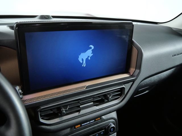 Certified 2025 Ford Bronco Sport Outer Banks w/ Outer Banks Tech Package+ AWD/4WD image 19