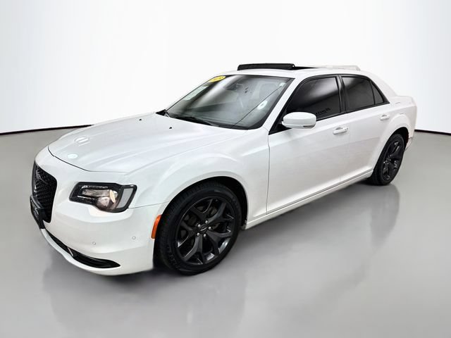Used 2023 Chrysler 300 S RWD image 3