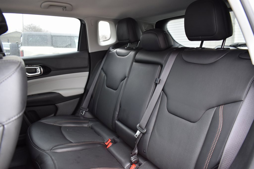 Used 2022 Jeep Compass Limited image 8