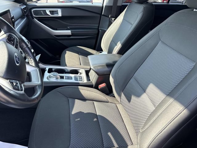Certified 2023 Ford Explorer XLT RWD image 27