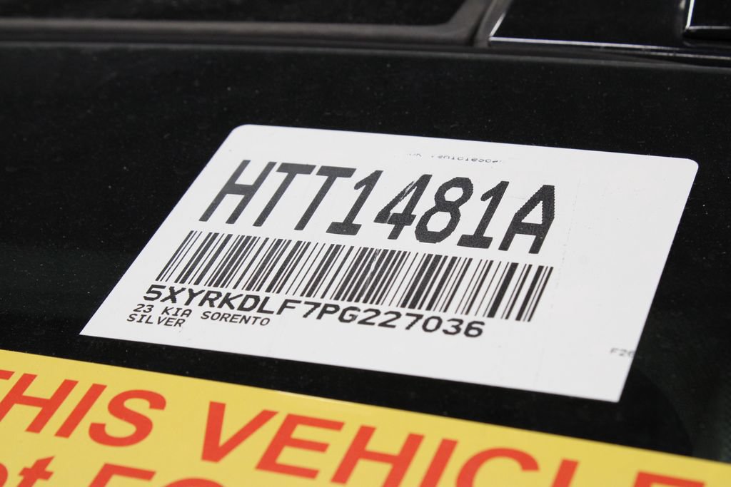 Used 2023 Kia Sorento SX AWD/4WD image 39
