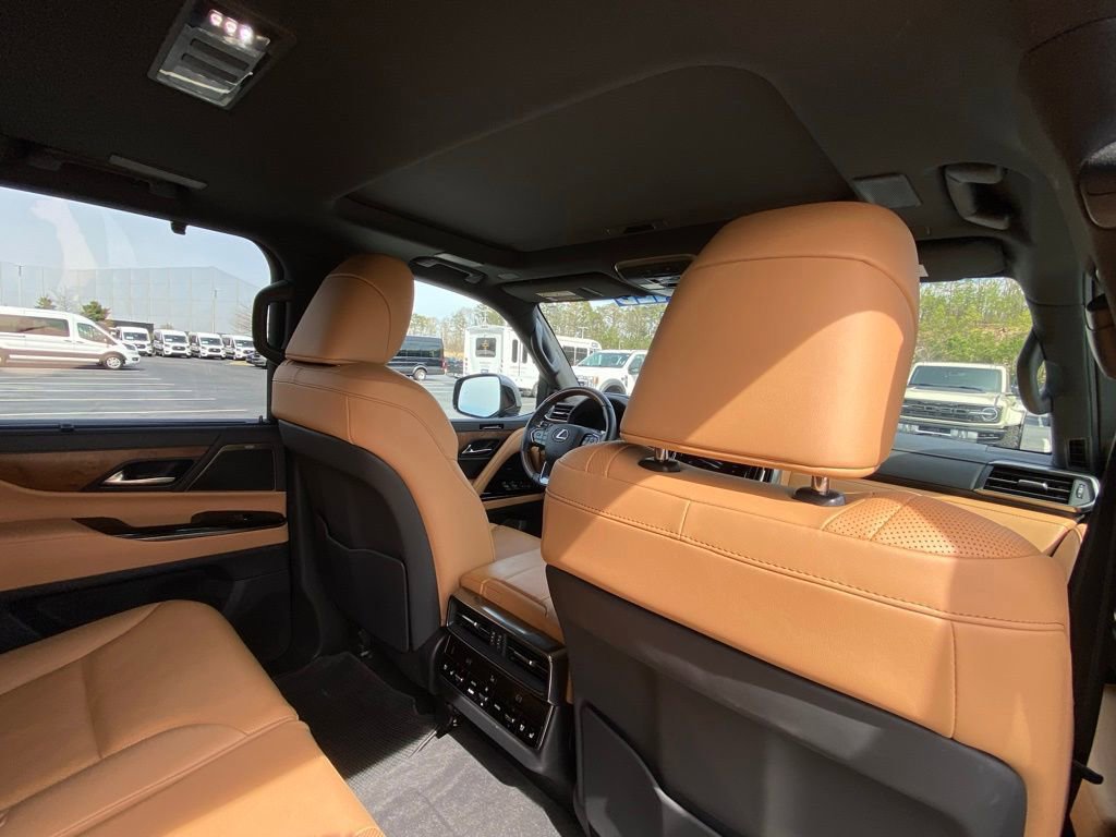 Used 2025 Lexus LX 600 4WD w/ Accessory Package (2T) image 29