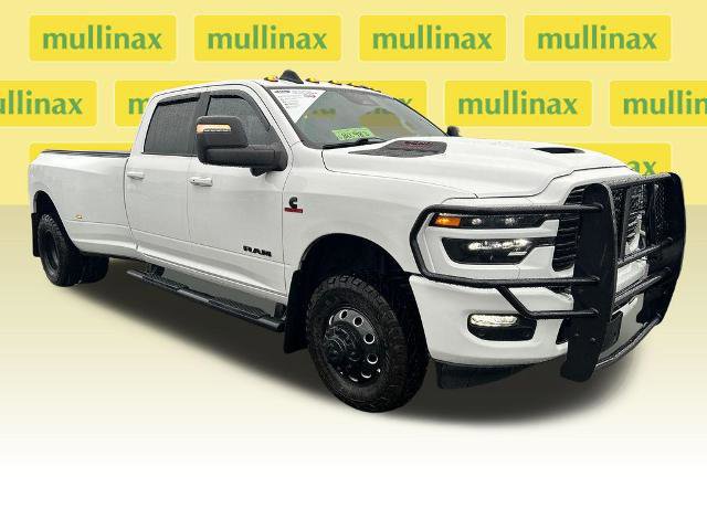 Used 2025 RAM 3500 Laramie AWD/4WD image 1