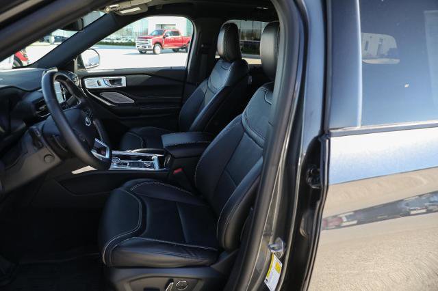 Certified 2020 Ford Explorer ST w/ ST Street Pack image 22