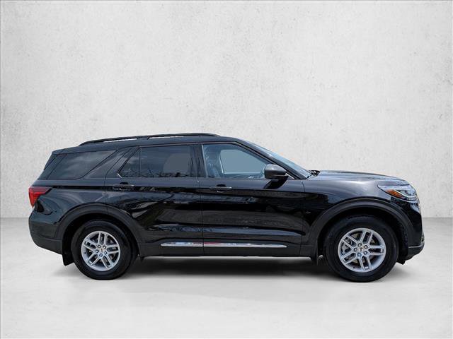 Certified 2025 Ford Explorer Active RWD image 4