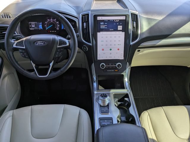 Certified 2022 Ford Edge Titanium AWD/4WD image 15