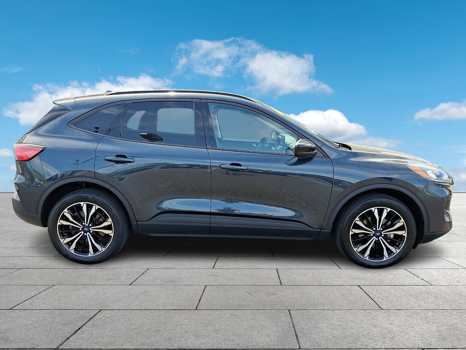 Certified 2022 Ford Escape SEL w/ SEL Stealth AWD Package image 7