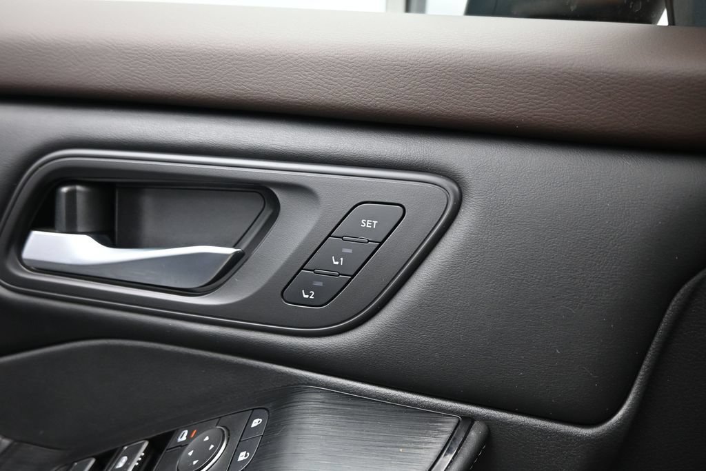 Used 2023 Nissan Rogue SL w/ SL Premium Package FWD image 12