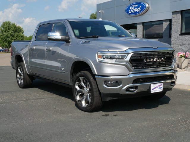 Used 2019 RAM 1500 Limited AWD/4WD image 2