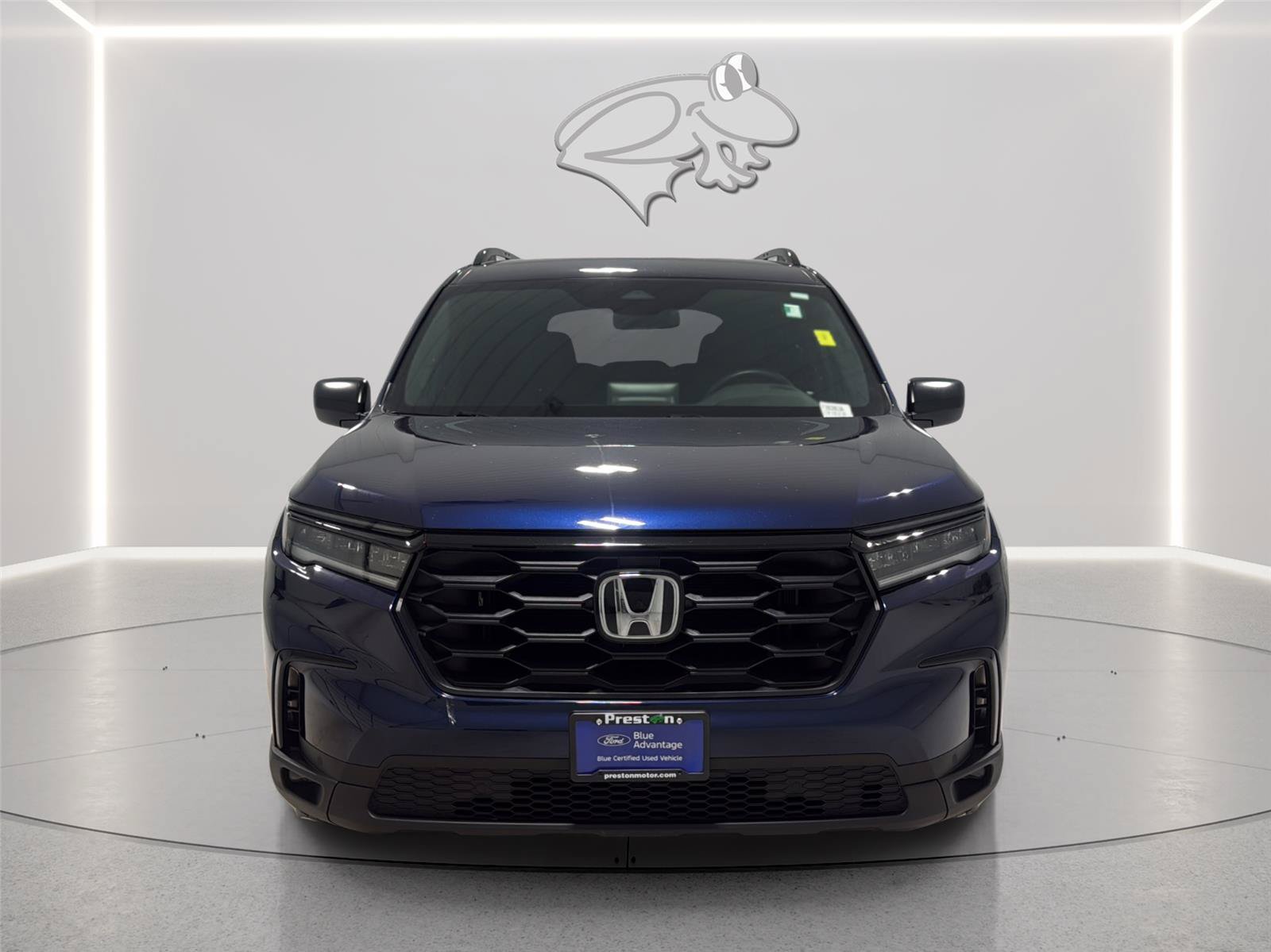 Used 2025 Honda Pilot Sport image 2
