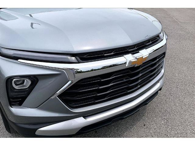 Used 2025 Chevrolet TrailBlazer LT AWD/4WD image 26