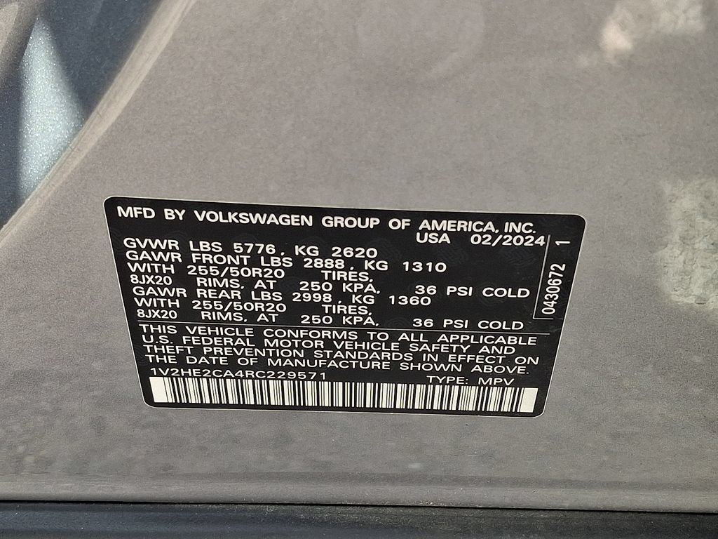 Used 2024 Volkswagen Atlas Cross Sport SE AWD/4WD image 28