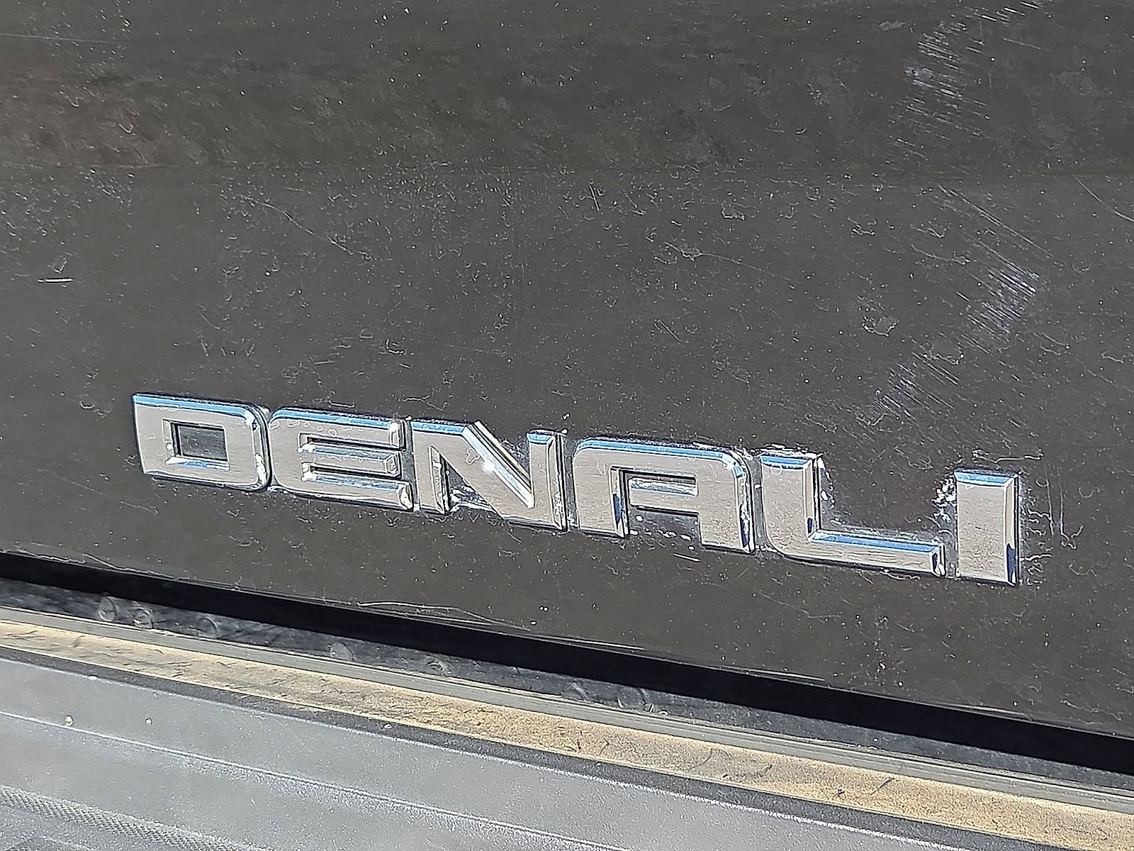 Used 2017 GMC Sierra 3500 Denali w/ Duramax Plus Package image 9