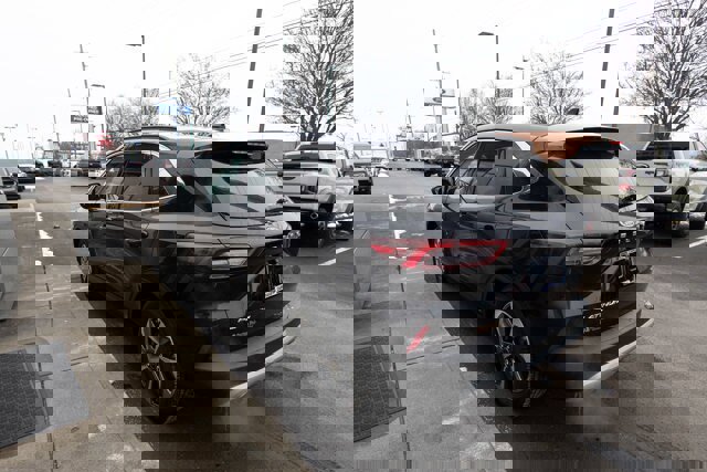 Certified 2025 Ford Escape Platinum image 2