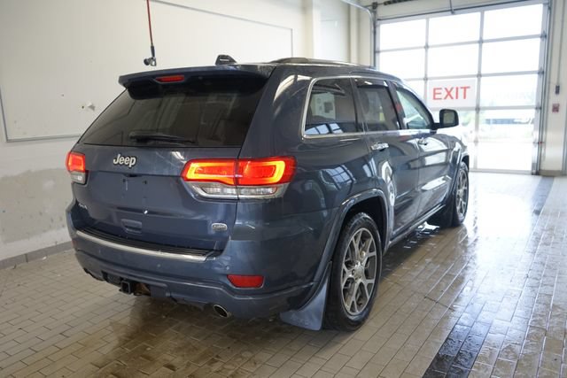 Used 2020 Jeep Grand Cherokee Overland AWD/4WD image 15