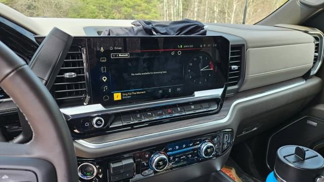 Used 2026 GMC Sierra 2500 SLT w/ SLT Premium Package AWD/4WD image 5