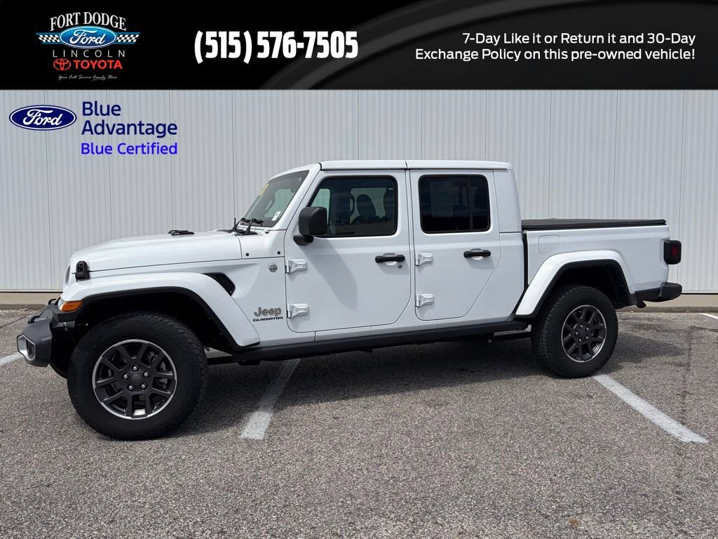 Used 2022 Jeep Gladiator Overland w/ Cold Weather Group AWD/4WD image 1