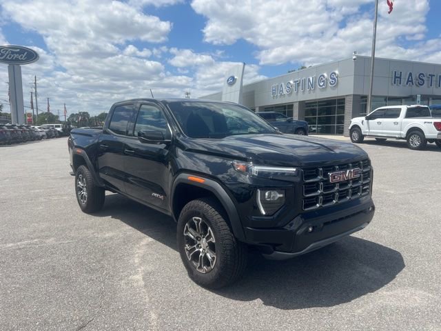 Used 2025 GMC Canyon AT4 AWD/4WD image 1