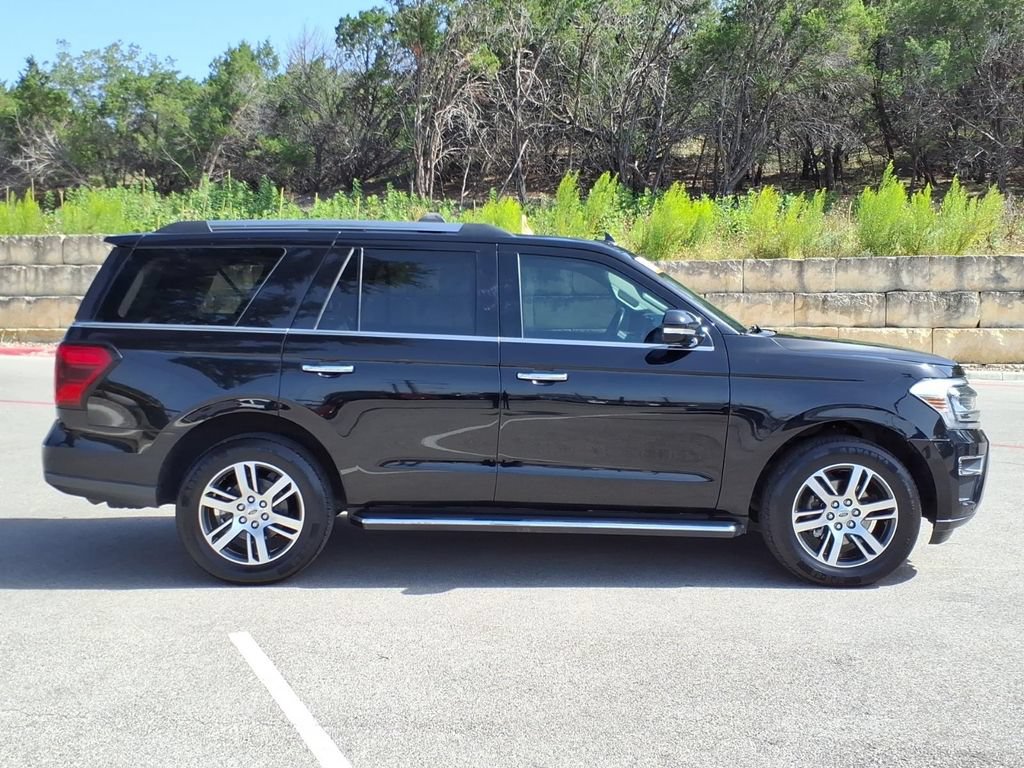Certified 2022 Ford Expedition Limited AWD/4WD image 2
