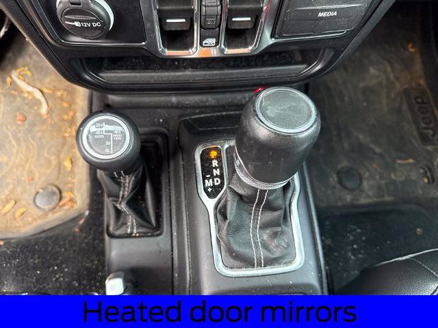 Used 2022 Jeep Wrangler Unlimited Sahara AWD/4WD image 12