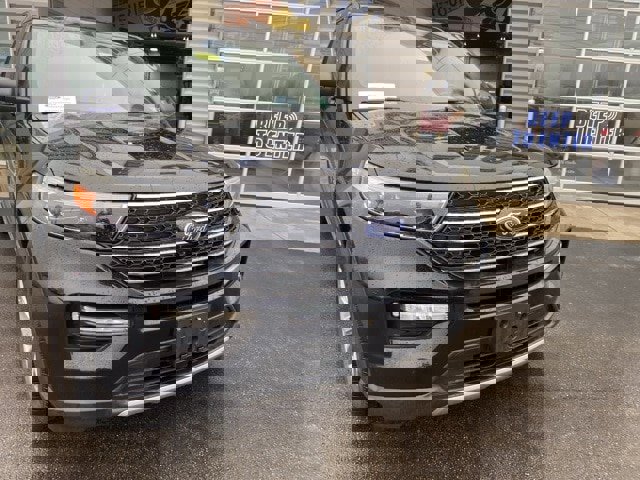 Certified 2020 Ford Explorer XLT w/ Equipment Group 202A image 5