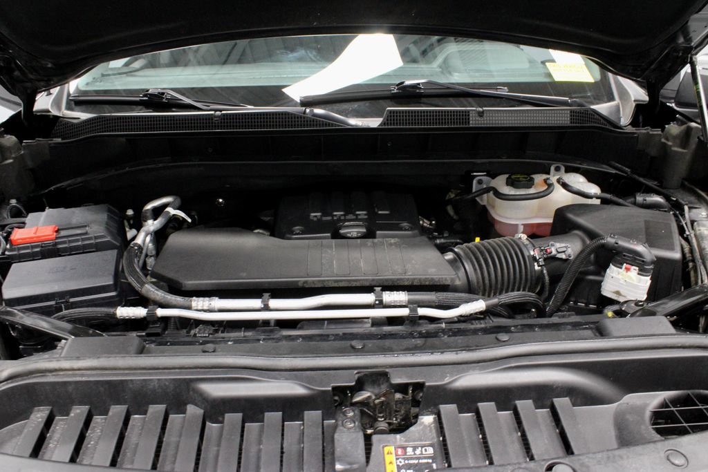 Used 2025 Chevrolet Silverado 1500 LT AWD/4WD image 17