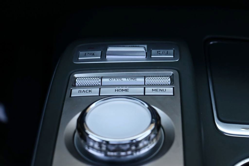 Used 2023 Genesis GV70 2.5T w/ Advanced Package image 32