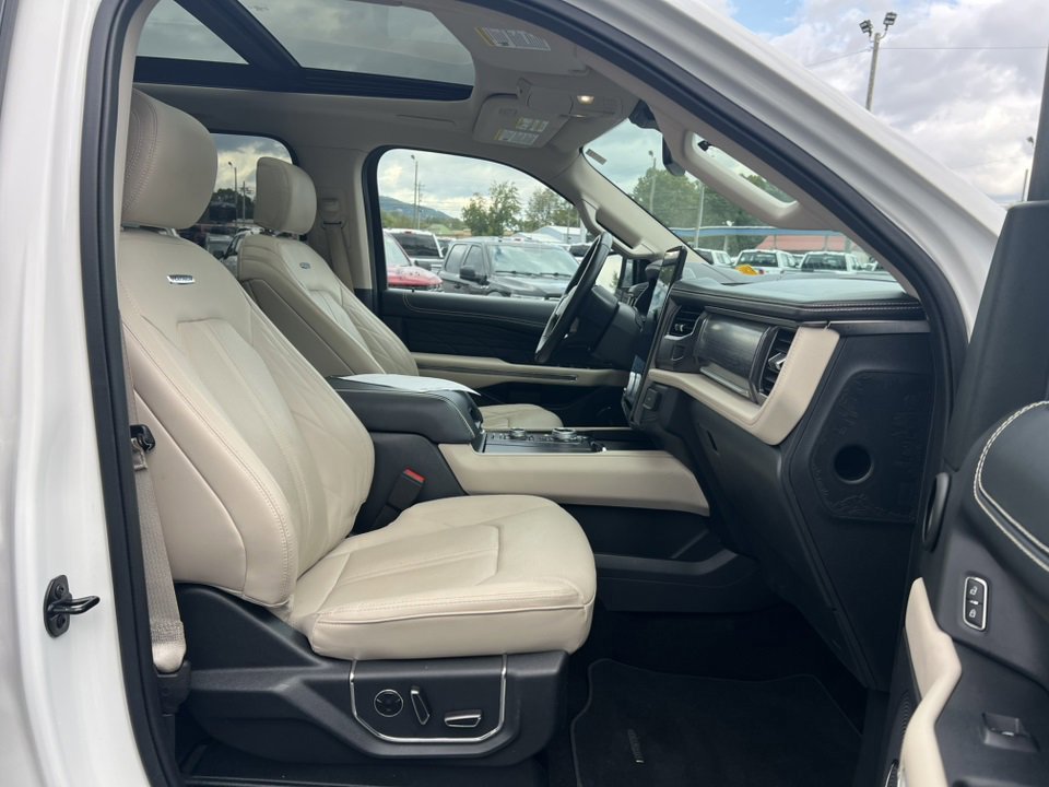 Certified 2022 Ford Expedition Max Platinum image 12