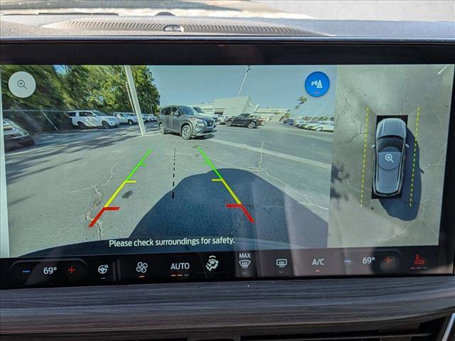 Certified 2025 Ford Escape SE w/ PHEV Premium Package FWD image 16