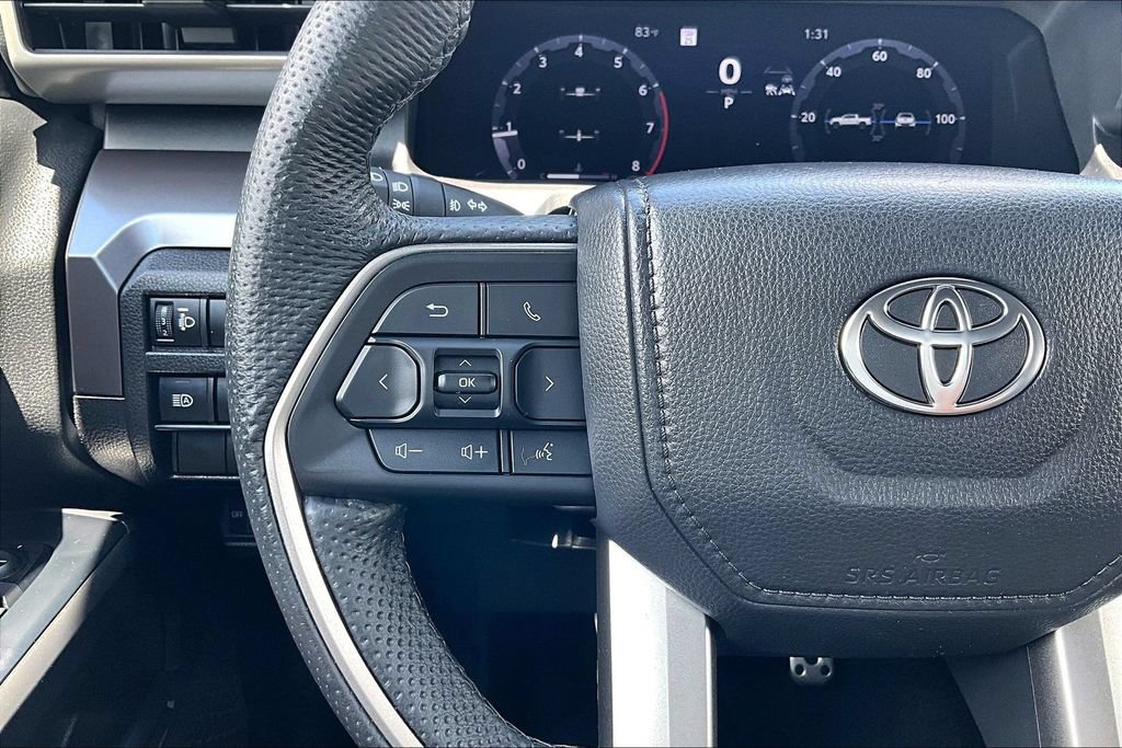 Used 2025 Toyota Tacoma TRD Sport AWD/4WD image 19