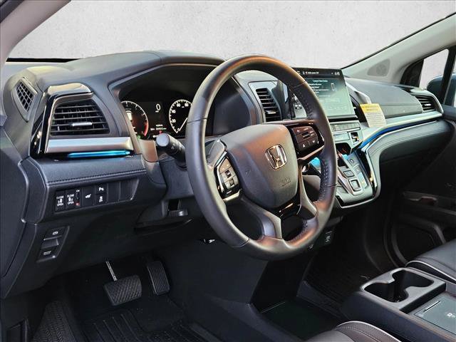 Used 2025 Honda Odyssey Touring image 9