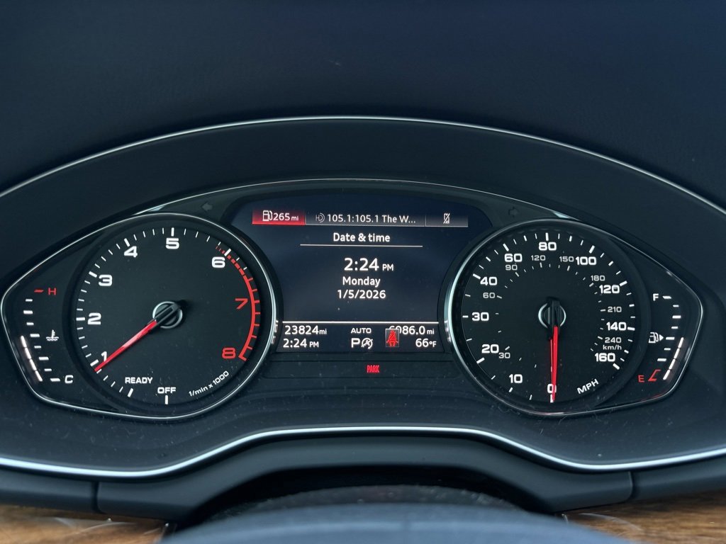 Used 2023 Audi Q5 2.0T Premium w/ Convenience Package image 15