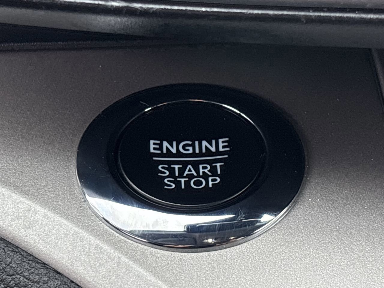 Certified 2023 Ford Explorer XLT w/ Equipment Group 202A image 31