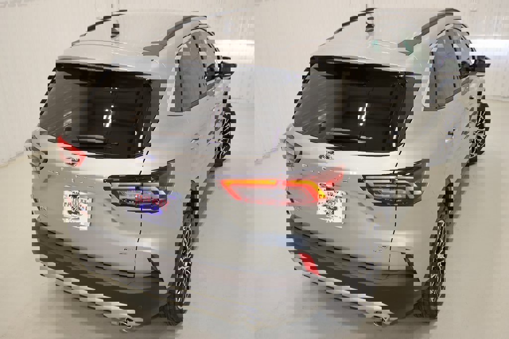 Certified 2024 Ford Escape SE image 15