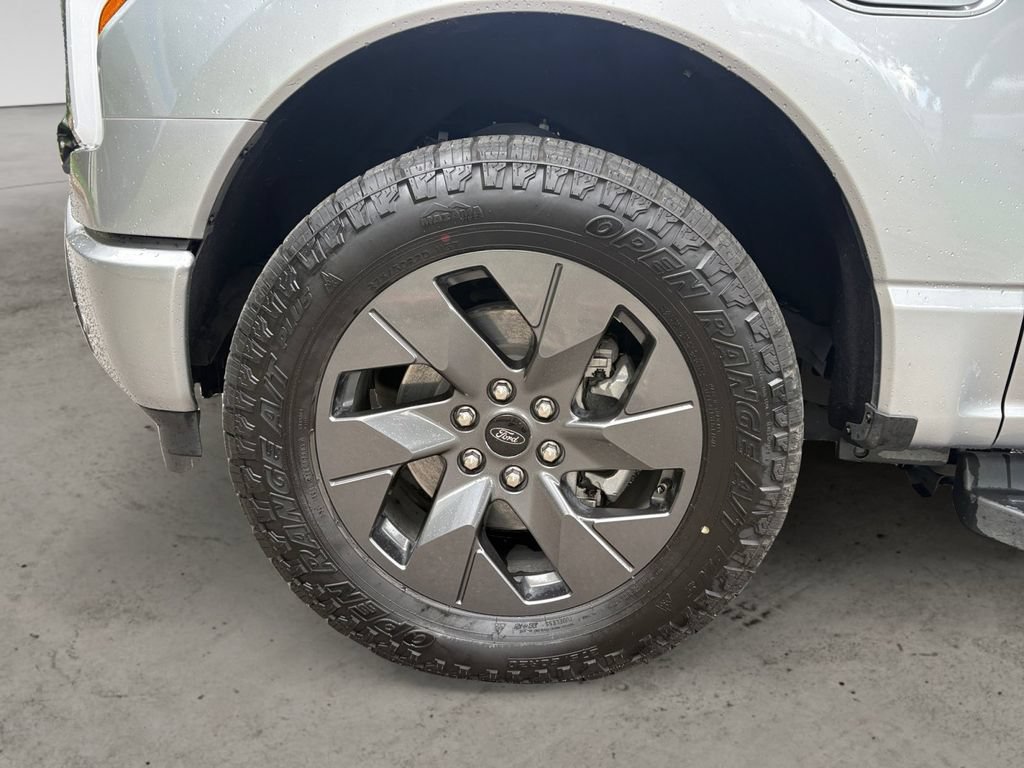 Certified 2024 Ford F150 Lightning Platinum AWD/4WD image 9