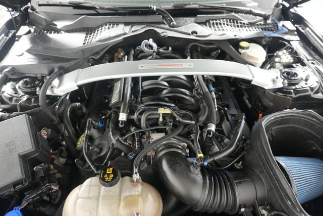 Certified 2020 Ford Mustang Shelby GT350 w/ Technology Package RWD image 31