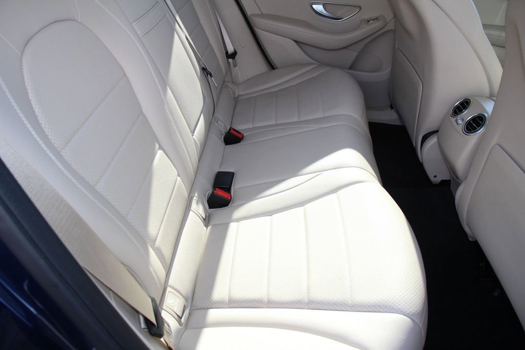 Used 2022 Mercedes-Benz GLC 300 image 26