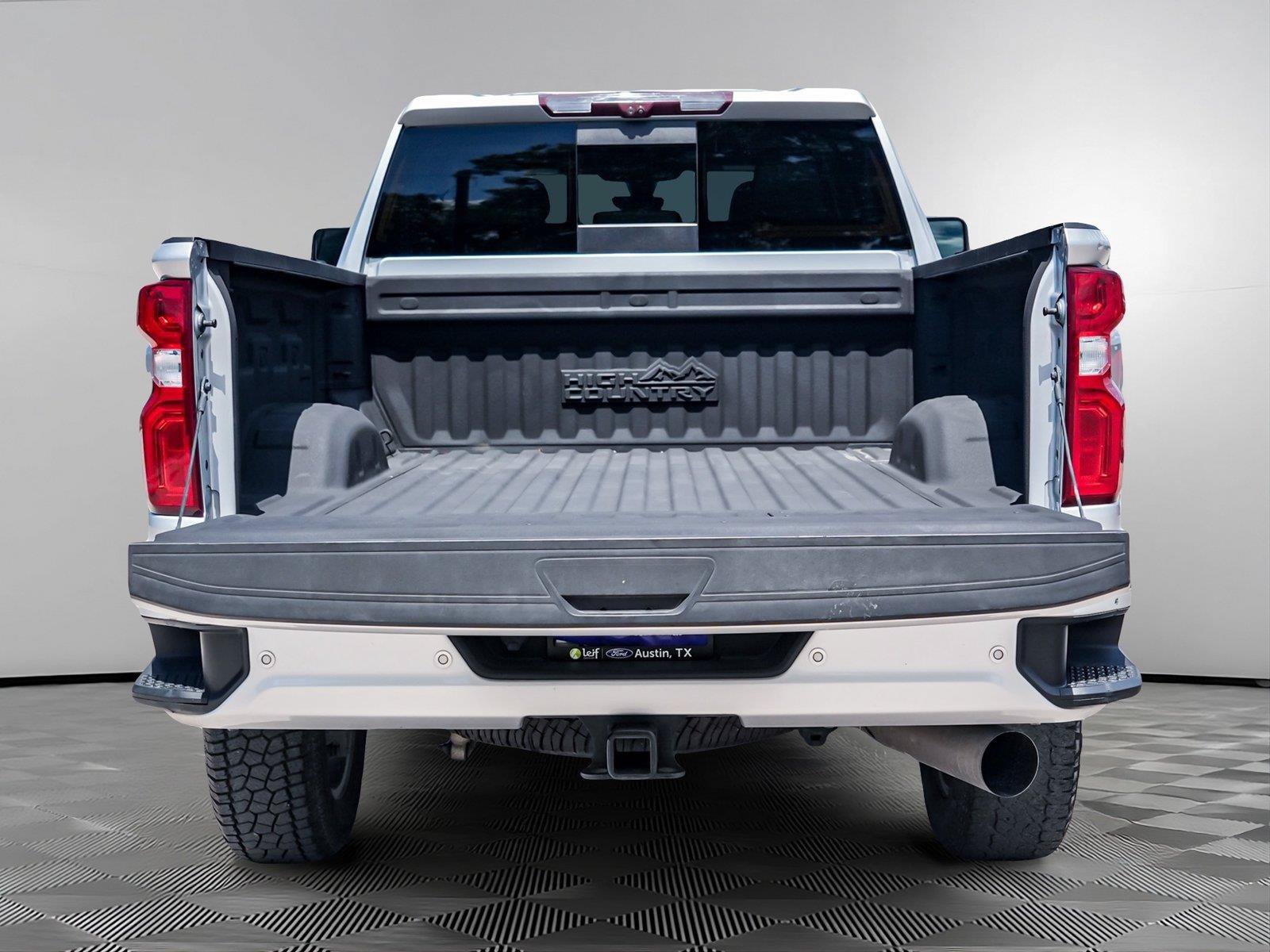 Used 2022 Chevrolet Silverado 2500 High Country w/ Technology Package AWD/4WD image 28