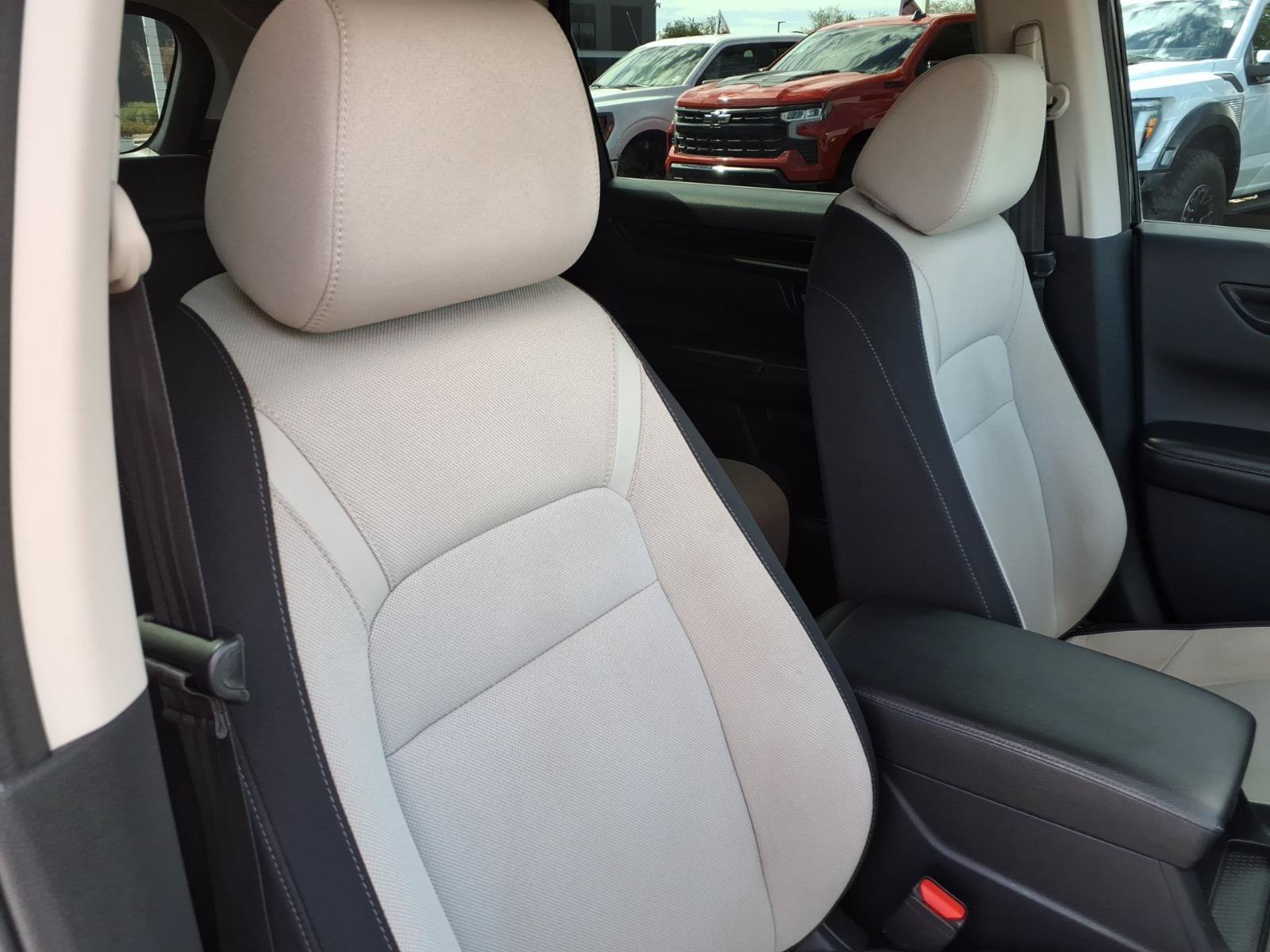 Used 2024 Honda CR-V EX image 11