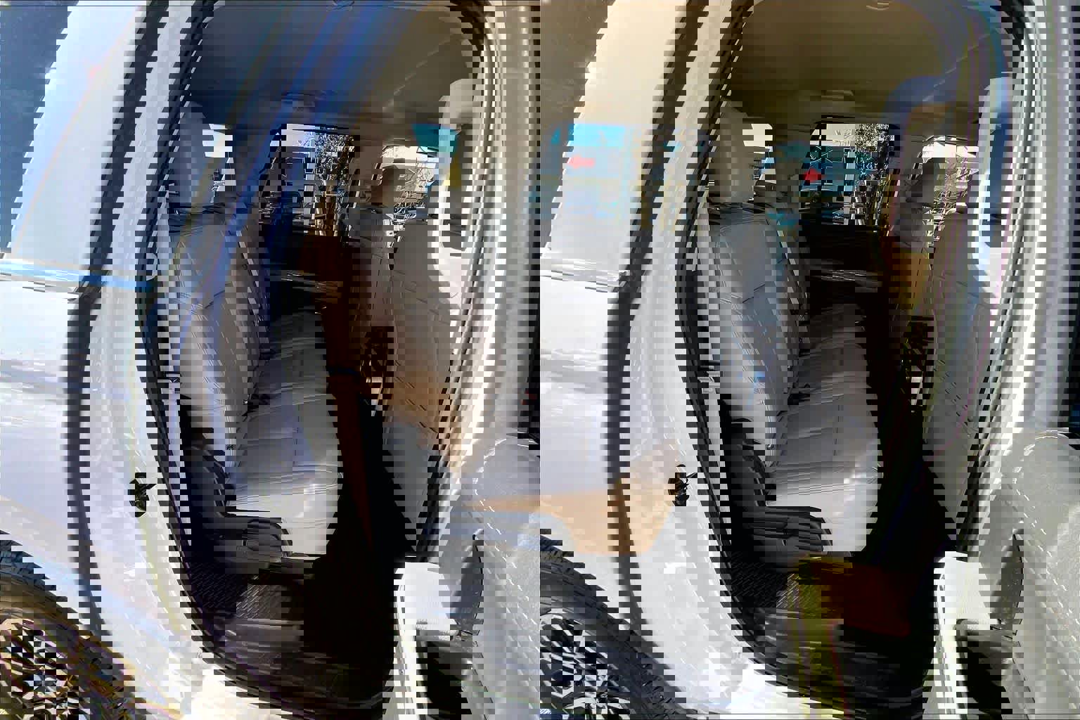 Certified 2024 Ford Expedition Max XLT image 19