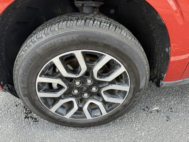 Certified 2023 Ford Maverick Lariat w/ Lariat Luxury Package FWD image 9